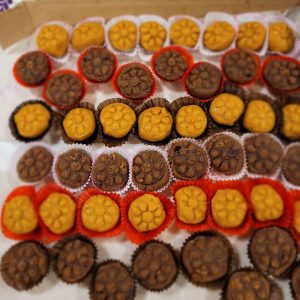 Ирански сладки, с фурми или с тиква и мед