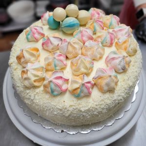 Шоколадова торта с целувки